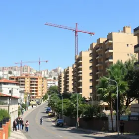 moradores tentam barrar projetos de torres