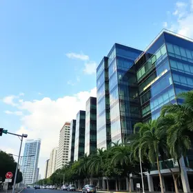 Itaú aluga prédios para trabalho presencial